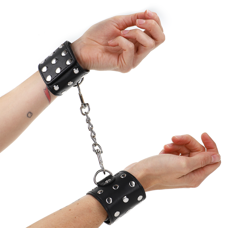 KINK Handledbojor med nitar och snäppslåsning – Svart, Justerbar