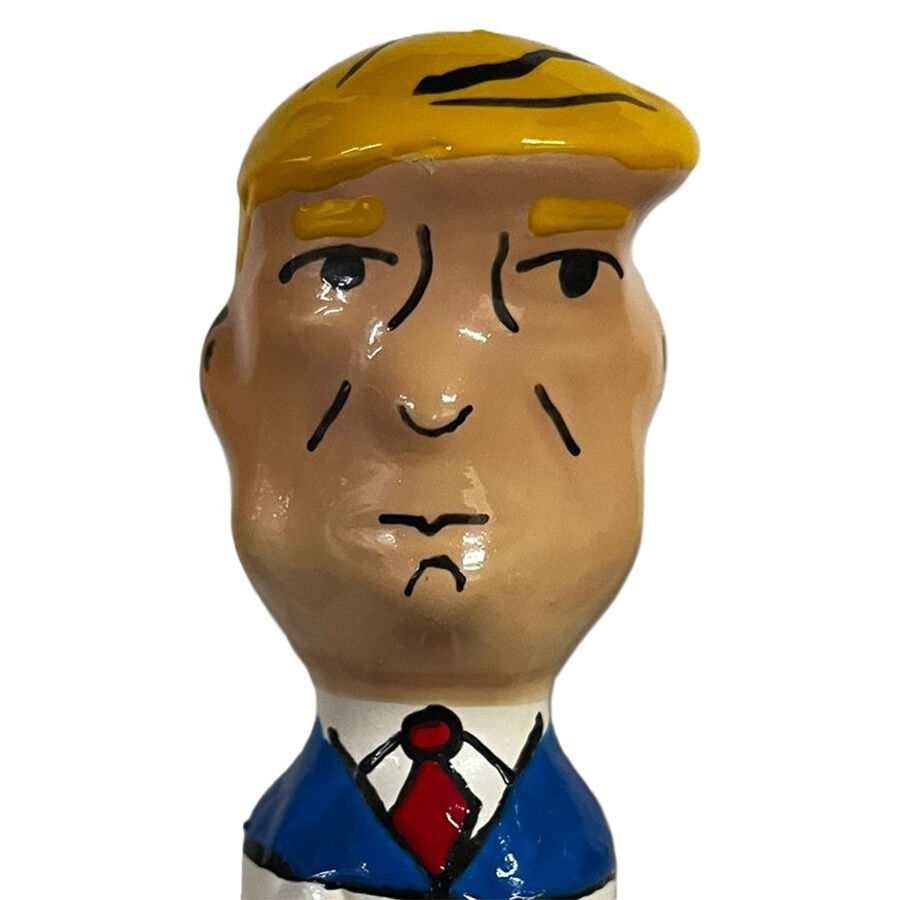 Handmålad noveltykondom – Grumpy Trump XL